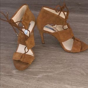 BROWN SUEDE HEELS!!